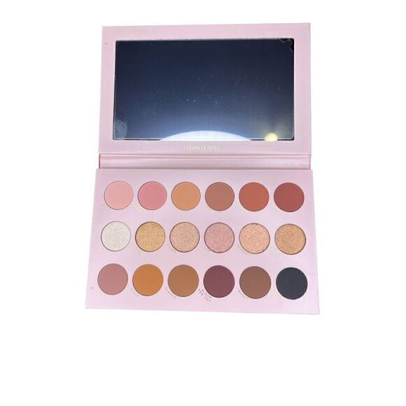 Lunar Beauty, Kab Cosmetics, Chella Limited Ed. & Violet Voss Palettes - Picture 2 of 5